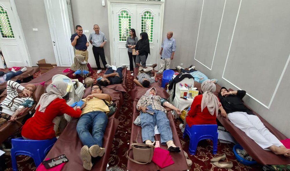 Sambut HUT Depok, PT Karabha Digdaya Gelar Donor Darah dan Pemeriksaan Kesehatan