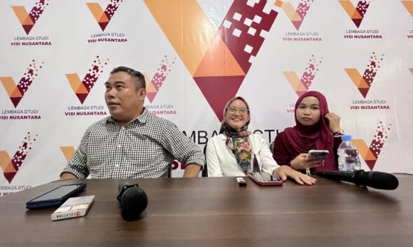 LS Vinus (LS Vinus) merilis hasil survei tingkat kepuasan publik terhadap 100 hari kerja Wali Kota Depok Supian Suri dan Wakil Wali Kota Chandra Rahmansyah.