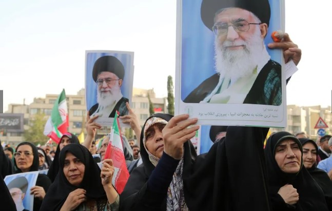 Warga Iran Rayakan Gencatan Senjata, Klaim Kemenangan atas Israel