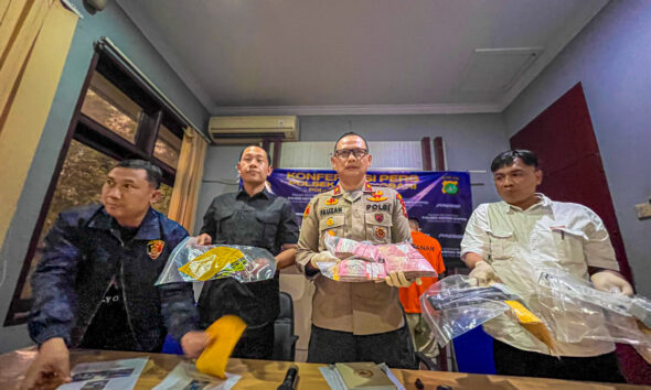 Komplotan Kempes Ban Gasak Rp300 Juta, Dua Pelaku Diamankan Warga dan Petugas